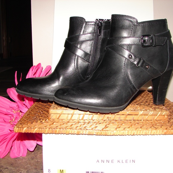 Anne Klein Shoes - Anne Klein Women's Damina Black Bootie